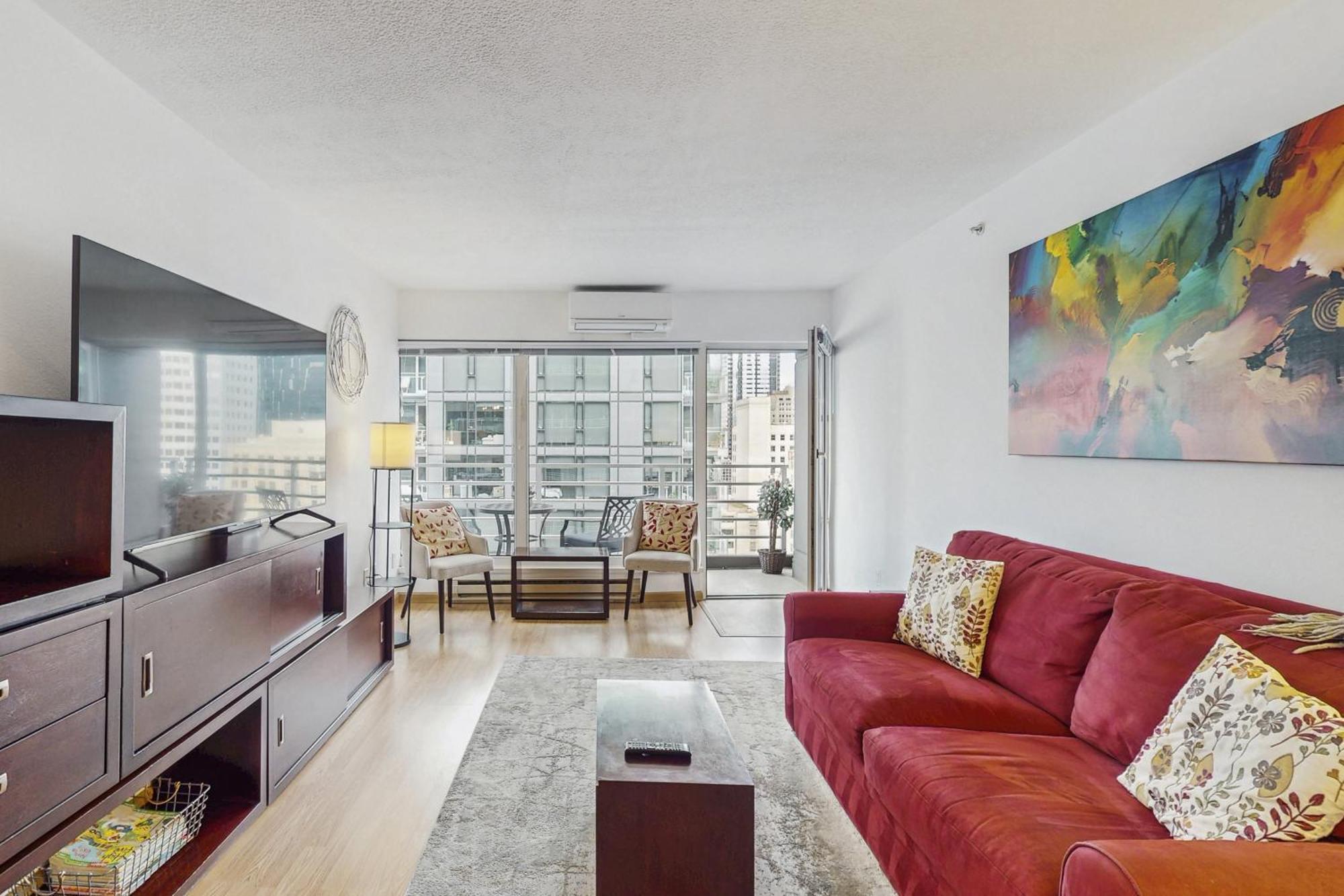 Newmark Tower Seattle Room photo